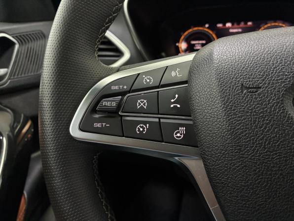 Lada (ВАЗ) Vesta I Рестайлинг (NG) с пробегом 2024 года, цена 1 499 000 рублей, 37000 км, универсал, Автокод Объявления