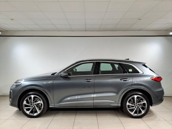 Audi Q5 III с пробегом 2025 года, цена 8 333 000 рублей, 2146 км, внедорожник, Автокод Объявления