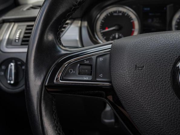 Skoda Rapid I Рестайлинг с пробегом 2018 года, цена 1 420 000 рублей, 172053 км, лифтбек, Автокод Объявления