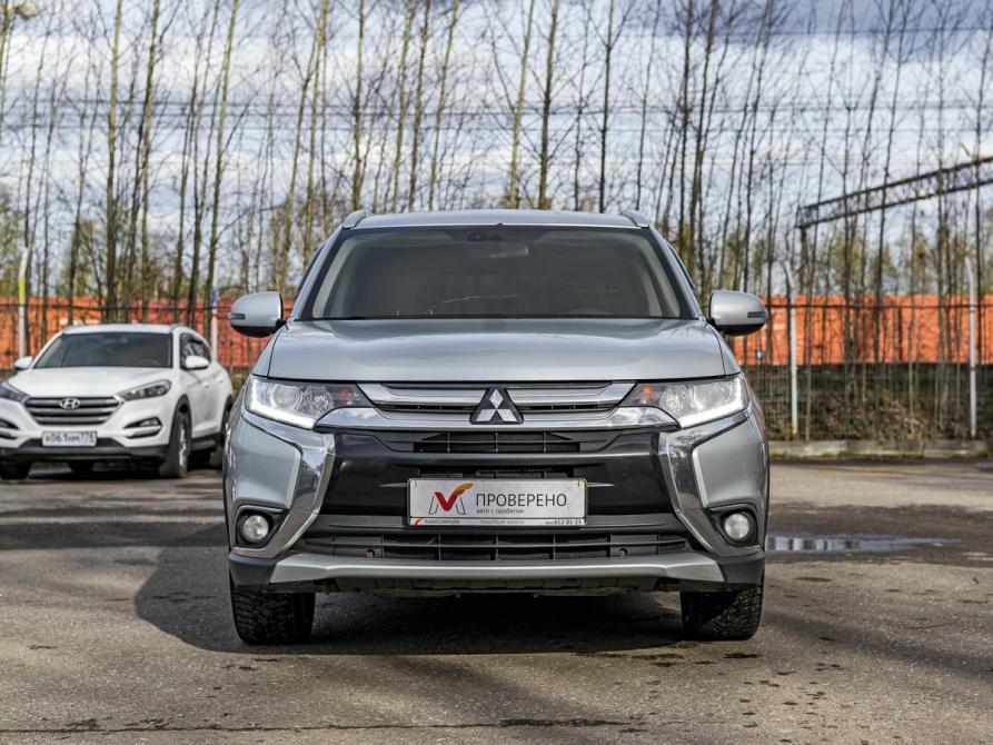 Mitsubishi Outlander III Рестайлинг 2 Санкт-Петербург  - изображение 3