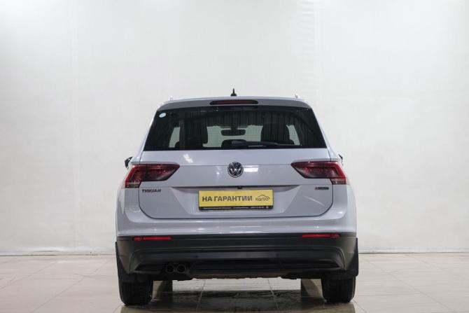 Volkswagen Tiguan II с пробегом 2018 года, цена 2 809 000 рублей, 143812 км, внедорожник, Автокод Объявления