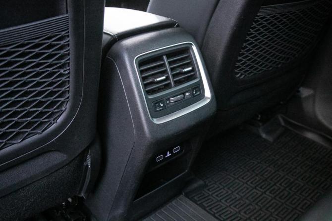 Geely Atlas Pro с пробегом 2022 года, цена 2 045 000 рублей, 70250 км, внедорожник, Автокод Объявления