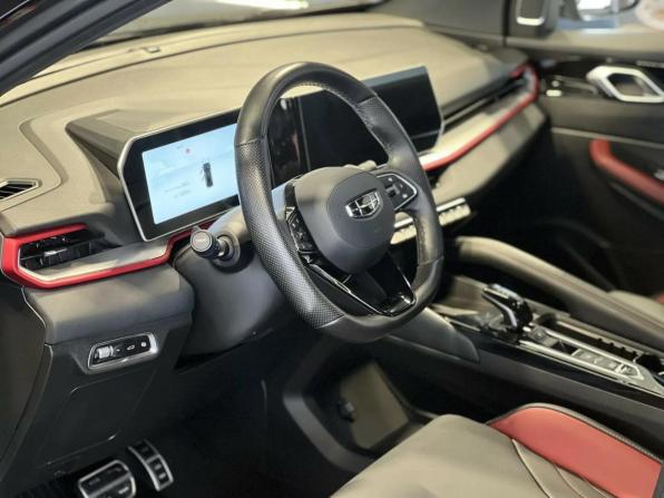 Geely Coolray I Рестайлинг с пробегом 2023 года, цена 2 095 000 рублей, 32092 км, внедорожник, Автокод Объявления