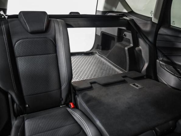 Ford Kuga II Рестайлинг с пробегом 2017 года, цена 1 899 000 рублей, 89514 км, внедорожник, Автокод Объявления