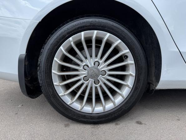 Audi A4 IV (B8) Рестайлинг с пробегом 2012 года, цена 1 370 000 рублей, 148111 км, седан, Автокод Объявления