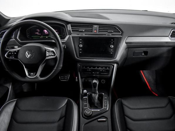 Volkswagen Tiguan II Рестайлинг с пробегом 2021 года, цена 4 199 000 рублей, 79130 км, внедорожник, Автокод Объявления