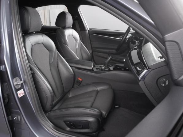 BMW 5 серии VII (G30/G31/G38) с пробегом 2018 года, цена 3 745 000 рублей, 96389 км, седан, Автокод Объявления