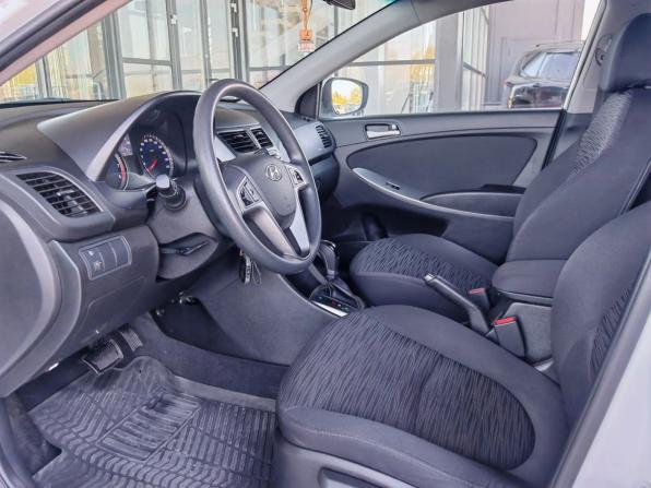 Hyundai Solaris I Рестайлинг с пробегом 2014 года, цена 1 080 000 рублей, 72509 км, седан, Автокод Объявления