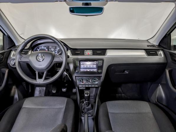 Skoda Rapid I Рестайлинг с пробегом 2019 года, цена 990 000 рублей, 134795 км, лифтбек, Автокод Объявления