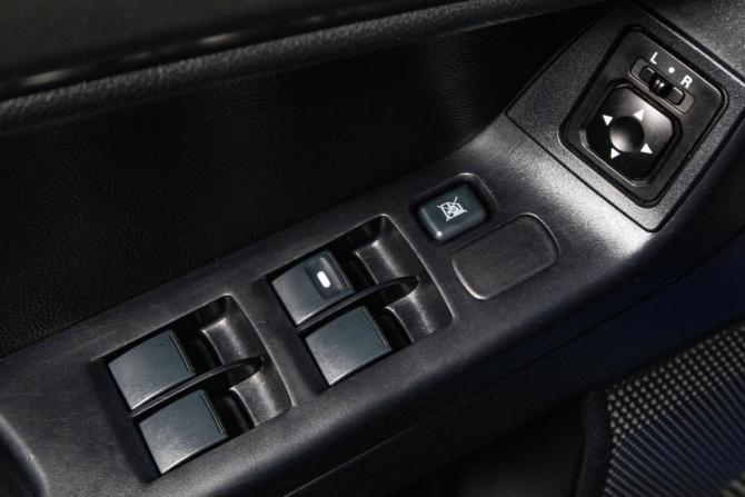 Mitsubishi Lancer X Рестайлинг с пробегом 2012 года, цена 979 000 рублей, 209000 км, седан, Автокод Объявления