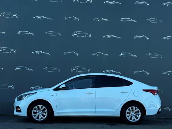 Hyundai Solaris II с пробегом 2019 года, цена 1 329 800 рублей, 101649 км, седан, Автокод Объявления