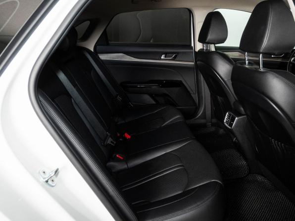 Kia K5 III с пробегом 2022 года, цена 2 988 000 рублей, 44085 км, седан, Автокод Объявления