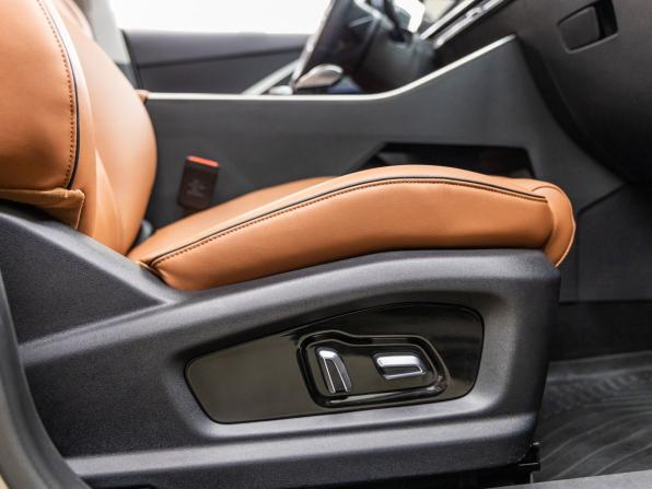 Omoda C5 I с пробегом 2022 года, цена 1 728 000 рублей, 48365 км, внедорожник, Автокод Объявления