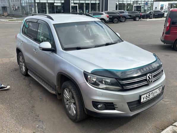 Volkswagen Tiguan I Рестайлинг с пробегом 2011 года, цена 1 000 000 рублей, 158675 км, внедорожник, Автокод Объявления