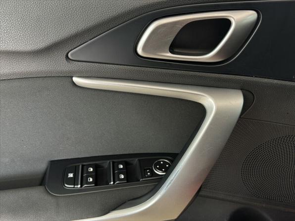 Kia Ceed III с пробегом 2019 года, цена 1 730 000 рублей, 126834 км, хэтчбек, Автокод Объявления
