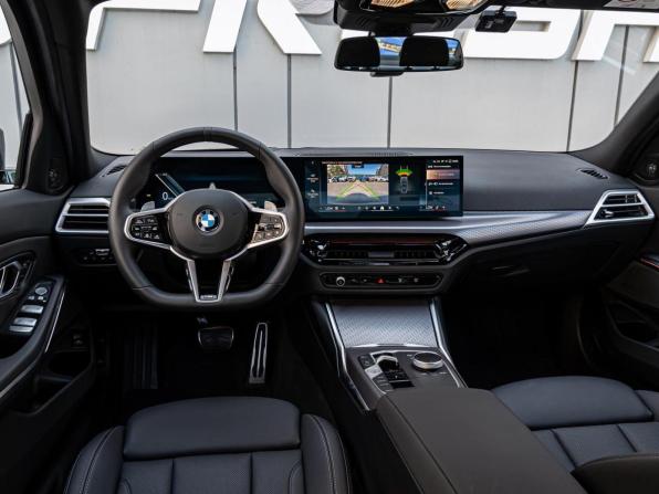 BMW 3 серии VII (G2x) Рестайлинг 2 с пробегом 2025 года, цена 5 940 000 рублей, 10766 км, седан, Автокод Объявления