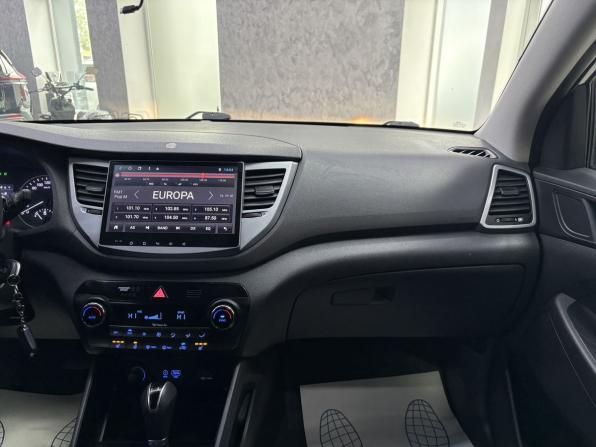 Hyundai Tucson III с пробегом 2015 года, цена 1 765 000 рублей, 156585 км, внедорожник, Автокод Объявления