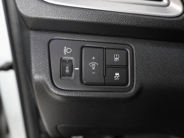 Hyundai Solaris II с пробегом 2019 года, цена 1 399 000 рублей, 142414 км, седан, Автокод Объявления