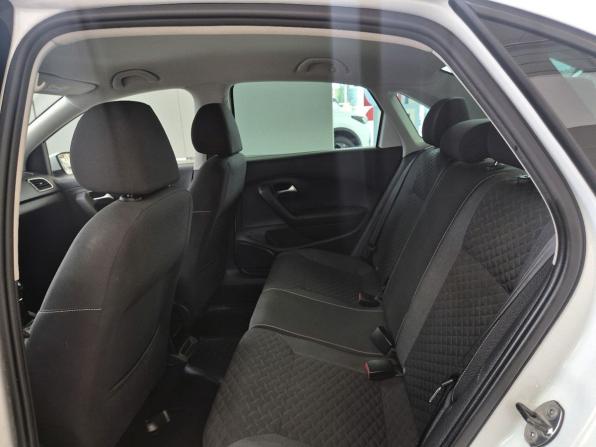 Volkswagen Polo V Рестайлинг с пробегом 2019 года, цена 1 249 000 рублей, 124886 км, седан, Автокод Объявления