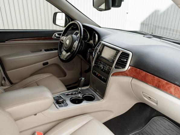 Jeep Grand Cherokee IV (WK2) с пробегом 2011 года, цена 1 985 000 рублей, 204431 км, внедорожник, Автокод Объявления