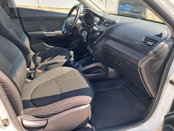 Kia Rio III Рестайлинг с пробегом 2016 года, цена 665 000 рублей, 282293 км, седан, Автокод Объявления