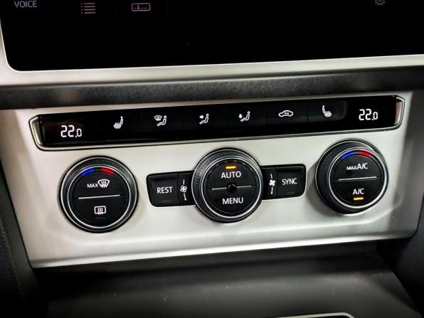 Volkswagen Passat B8 с пробегом 2019 года, цена 2 355 000 рублей, 78797 км, универсал, Автокод Объявления