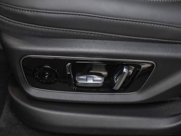 Li Auto (Lixiang) L7 I с пробегом 2023 года, цена 6 100 000 рублей, 30729 км, внедорожник, Автокод Объявления