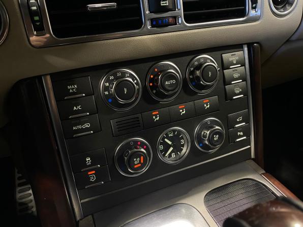 Land Rover Range Rover III Рестайлинг 2 с пробегом 2012 года, цена 1 900 000 рублей, 276663 км, внедорожник, Автокод Объявления