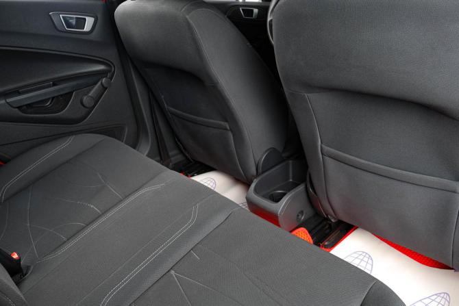 Ford Fiesta Mk6 Рестайлинг с пробегом 2015 года, цена 819 000 рублей, 166000 км, седан, Автокод Объявления