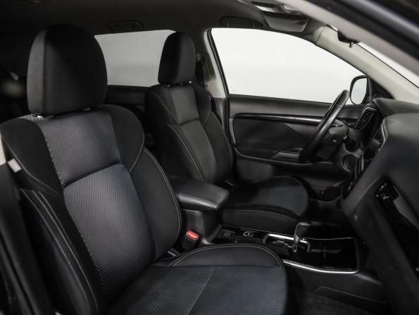 Mitsubishi Outlander III Рестайлинг 3 с пробегом 2020 года, цена 2 099 000 рублей, 110097 км, внедорожник, Автокод Объявления