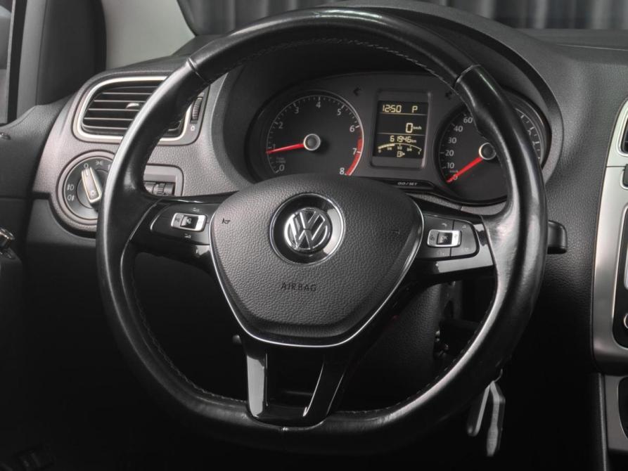 Volkswagen Polo V Рестайлинг Тюмень  - изображение 15