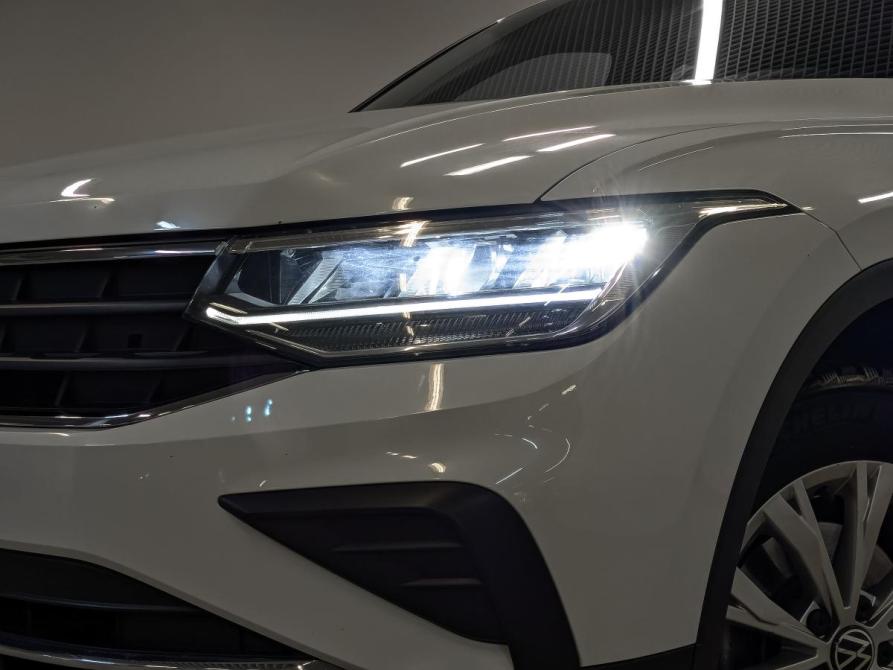 Volkswagen Tiguan II Рестайлинг Санкт-Петербург  - изображение 27