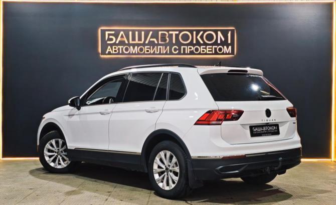 Volkswagen Tiguan II Рестайлинг с пробегом 2021 года, цена 2 929 000 рублей, 62042 км, внедорожник, Автокод Объявления