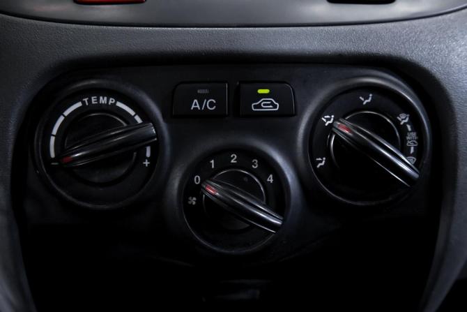 Kia Rio II Рестайлинг с пробегом 2011 года, цена 570 000 рублей, 247561 км, хэтчбек, Автокод Объявления