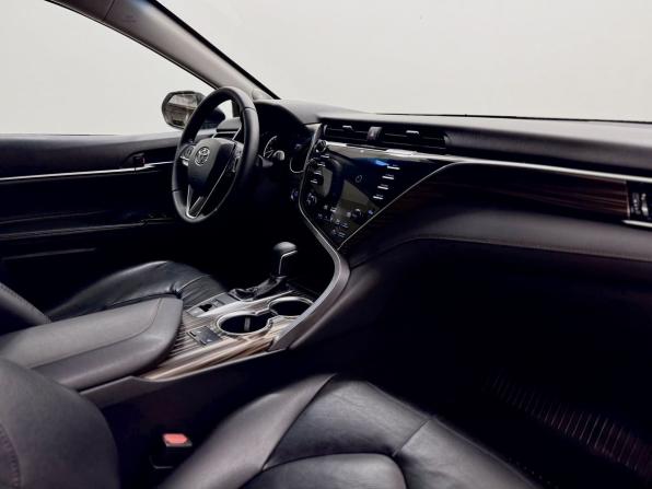Toyota Camry VIII (XV70) с пробегом 2019 года, цена 2 525 000 рублей, 192141 км, седан, Автокод Объявления