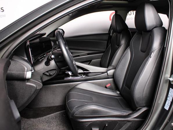 Hyundai Elantra VII (CN7) Рестайлинг с пробегом 2023 года, цена 2 210 000 рублей, 24638 км, седан, Автокод Объявления