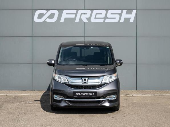Honda Stepwgn V с пробегом 2017 года, цена 2 150 000 рублей, 71263 км, минивэн, Автокод Объявления