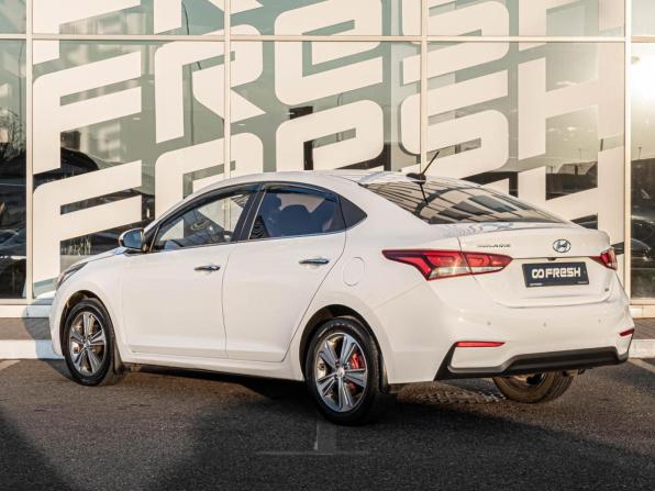 Hyundai Solaris II с пробегом 2018 года, цена 1 450 000 рублей, 140680 км, седан, Автокод Объявления