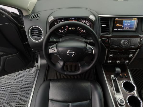 Nissan Pathfinder IV с пробегом 2015 года, цена 1 819 000 рублей, 162371 км, внедорожник, Автокод Объявления