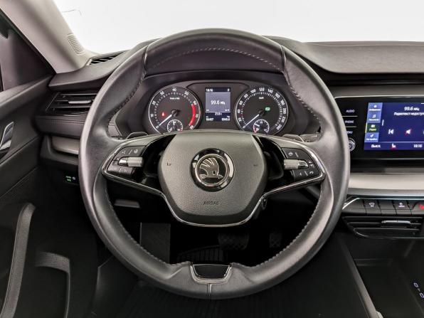 Skoda Octavia IV (A8) с пробегом 2020 года, цена 2 295 000 рублей, 96270 км, лифтбек, Автокод Объявления
