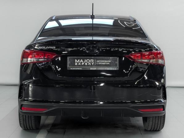 Hyundai Solaris II Рестайлинг с пробегом 2022 года, цена 1 699 000 рублей, 61441 км, седан, Автокод Объявления