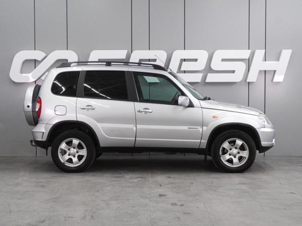 Chevrolet Niva I Рестайлинг с пробегом 2010 года, цена 599 000 рублей, 142063 км, внедорожник, Автокод Объявления