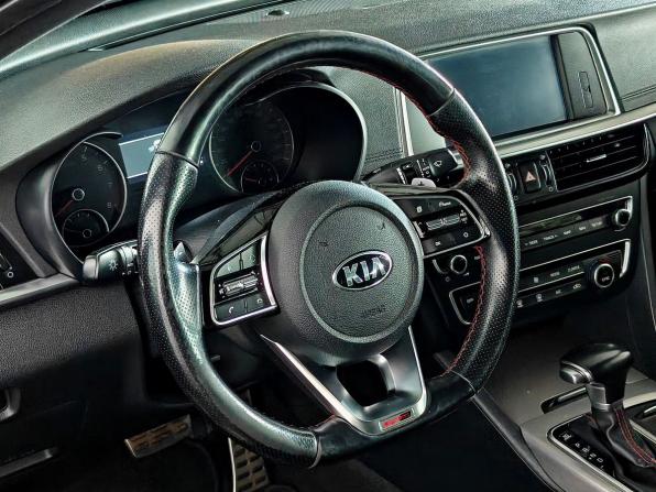 Kia Optima IV Рестайлинг с пробегом 2018 года, цена 1 864 000 рублей, 149608 км, седан, Автокод Объявления