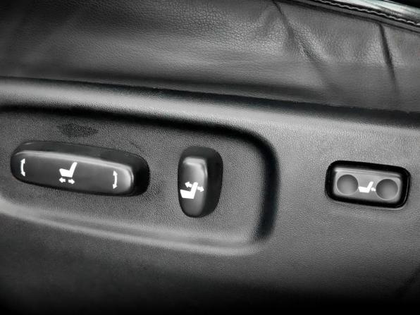 Toyota Land Cruiser 200 Series Рестайлинг 2 с пробегом 2019 года, цена 5 200 000 рублей, 253525 км, внедорожник, Автокод Объявления