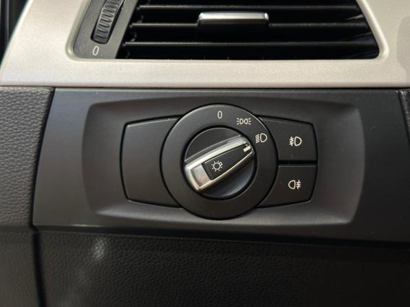 BMW 3 серии V (E90/E91/E92/E93) Рестайлинг с пробегом 2011 года, цена 1 097 000 рублей, 198757 км, седан, Автокод Объявления