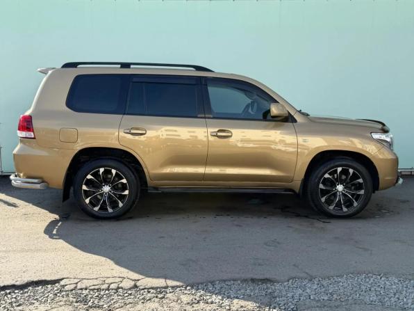 Toyota Land Cruiser 200 Series с пробегом 2008 года, цена 2 299 000 рублей, 273382 км, внедорожник, Автокод Объявления