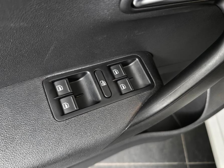 Volkswagen Polo V Рестайлинг Москва  - изображение 20