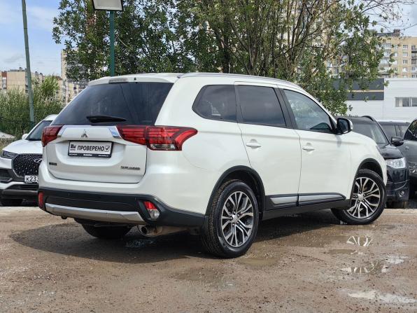 Mitsubishi Outlander III Рестайлинг с пробегом 2015 года, цена 1 129 000 рублей, 308000 км, внедорожник, Автокод Объявления