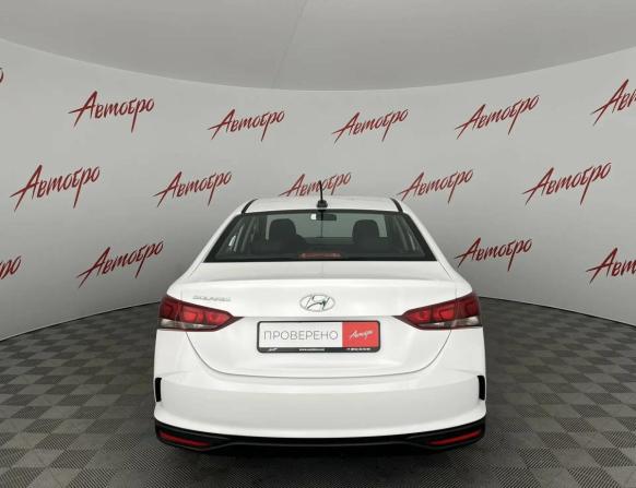 Hyundai Solaris II Рестайлинг с пробегом 2022 года, цена 1 585 000 рублей, 69035 км, седан, Автокод Объявления