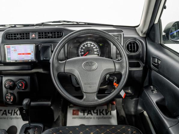 Toyota Probox I Рестайлинг с пробегом 2018 года, цена 890 500 рублей, 110131 км, универсал, Автокод Объявления